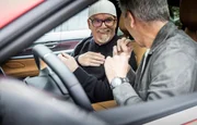 v.li.: DJ Ötzi und Christian Nehiba im Gespräch v.li.: DJ Ötzi und Christian Nehiba im Gespräch