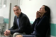 Gabriel (Daniel Friedrich) und Annelie (Angela Roy) sind um ihren Sohn besorgt