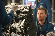 Neben den Ermittlungen plagt Dr. Jack Hodgins (T.J. Thyne) der Gedanke, erneut Vater zu werden. Neben den Ermittlungen plagt Dr. Jack Hodgins (T.J. Thyne) der Gedanke, erneut Vater zu werden.