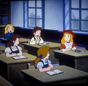Alice hat im Schulunterricht geschlafen und die falsche Antwort gegeben. Ihre Mitsch&uuml;ler finden diese Antwort so lustig, dass sie schallend lachen.