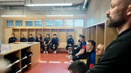 Spieler der Liechtensteiner Nationalmannschaft vor der Reise nach Ruanda, wo Spiele gegen Macao, Aruba und Tansania geplant sind. Nur rund ein Drittel der Spieler sind Profis.