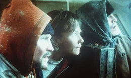 L-R: Manny (Jon Voight), Sara (Rebecca De Mornay), Buck (Eric Roberts).