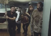 (v.l.n.r.) Eric Russo (Andrew Lawrence); Ano (Derek Basco); Dr. Noelani Cunha (Kimee Balmilero); Crystal (Mary Lynn Rajskub), Jerry Ortega (Jorge Garcia)