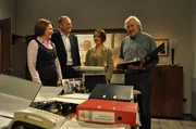 Rosi und Hubert geben zu, Martin auf den Arm genommen zu haben. Von links: Rosi Brunner (Brigitte Walbrun), Hubert Kirchleitner (Bernhard Ulrich), Katharina Benninger (Carina Dengler) und Martin Kirchleitner (Hermann Giefer).
