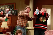 L-R: Kyle (Conner Rayburn), Jim (James Belushi) und Andy (Larry Joe Campbel) L-R: Kyle (Conner Rayburn), Jim (James Belushi) und Andy (Larry Joe Campbel)