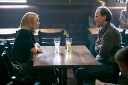 Die Opfer des Missbrauchs durch r&ouml;misch-katholische Priester wollen nicht mit der Journalistin Sacha (Rachel McAdams, l.) sprechen, doch dann trifft sie auf Phil Saviano (Neal Huff, r.). Wird er wirklich sein Schweigen brechen?; Die Opfer des Missbrauchs durch r&ouml;misch-katholische Priester wollen nicht mit der Journalistin Sacha (Rachel McAdams, l.) sprechen, doch dann trifft sie auf Phil Saviano (Neal Huff, r.). Wird er wirklich sein Schweigen brechen?