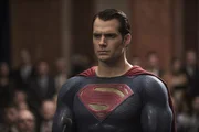 Henry Cavill (Clark Kent / Superman).