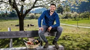 Eusi Landchuchi Staffel 4 2019 Pascal Mayor Copyright: SRF/Marion Nitsch Eusi Landchuchi Staffel 4 2019 Pascal Mayor Copyright: SRF/Marion Nitsch