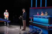 Moderator Alexander Bommes (M.) mit den Kandidat:innen: Marco M&ouml;hring (l.), Anke Kost (3.v.r.), Markus Willig (2.v.r.) und Laura Kleimann (r.).