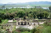 Butrint - ein UNESCO-Welterbe im Nationalpark am Butrintsee, wo antike Ruinen inmitten von Lagunen liegen. Butrint - ein UNESCO-Welterbe im Nationalpark am Butrintsee, wo antike Ruinen inmitten von Lagunen liegen.