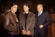 Eine Studentin wurde vom Dach eines Hochhauses gestürzt. Bonhoff (Wolfgang Krewe, li.) und Kehler (Wolfgang Bathke) suchen den Professor (Helmut Berger) des Opfers auf. Der lenkt die Spur auf einen hochintelligenten Philosophiestudenten... Eine Studentin wurde vom Dach eines Hochhauses gestürzt. Bonhoff (Wolfgang Krewe, li.) und Kehler (Wolfgang Bathke) suchen den Professor (Helmut Berger) des Opfers auf. Der lenkt die Spur auf einen hochintelligenten Philosophiestudenten...