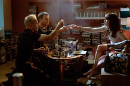 (v.l.n.r.) Simon (Jonny Lee Miller); Renton (Ewan McGregor); Veronika (Anjela Nedyalkova)