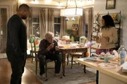 (v.l.n.r.) Alex Evans (Donald Faison); Ed (Clancy Brown); Abby Fraiser (Zabryna Guevara)