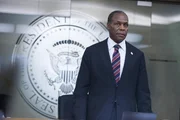 Hat einen Plan entwickelt, um zumindest einen kleinen Teil der Menschheit zu retten: Pr&auml;sident Thomas Wilson (Danny Glover) ...
