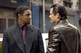 New York in den fr&uuml;hen 70er Jahren: Der Afroamerikaner Frank Lucas (Denzel Washington, l.) legt sich mit der Mafia (Josh Brolin, r.) an, um sich ganz an die Spitze der Unterwelt zu arbeiten ...