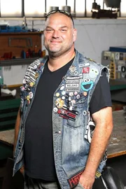 August ist Mitglied im Mofaclub "Die Kobras".