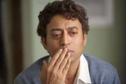 Der erwachsene Pi (Irrfan Khan) schildert seine unglaublichen Abenteuer einem Autor.