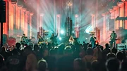 One Heart Konzert, Koenige und Priester

Verwendung nur in Verbindung mit der Programmkommunikation. Jede andere Nutzung ist untersagt.