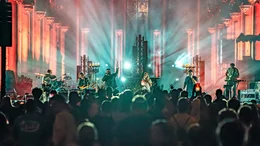 One Heart Konzert, Koenige und Priester

Verwendung nur in Verbindung mit der Programmkommunikation. Jede andere Nutzung ist untersagt.