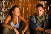 Im Bild: Arch&auml;ologin Victoria (Anna Friel) und Treasure Guard Angelo (Raoul Bova, r.) versuchen mehr &uuml;ber Victorias Ausgrabung herauszufinden.