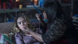 L-R: Haley (McKaley Miller), Sue Ann (Octavia Spencer)