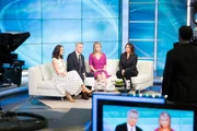 V.l.: Davina Delucci (Paloma Guzm&aacute;n), George Thanos (Mark Moses), Heidi Sorenson (Bonnie Somerville), Lieutenant Olivia Benson (Mariska Hargitay)