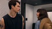 Hayes (Nicholas Galitzine) und Sol&egrave;ne (Anne Hathaway)