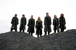 V. l.: Joschka (Kevin Iannotta), Raban (Raban Bieling), Markus (Leon Wessel-Masannek), Vanessa (Sarah Kim Gries), Maxi (Marlon Wessel), Nerv (Nick Romeo Reimann) und Klette (Janina Fautz).