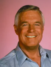 George Peppard als John "Hannibal" Smith.