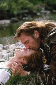 Noch ahnt Rob (Liam Neeson, r.) nichts von Marys (Jessica Lange, l.) dunklem Geheimnis ...