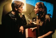 Kinostart: 05.10.95 - Hin und her gerissen zwischen Drogen und Sport: Basketballtalent Jim Carroll (Leonardo DiCaprio) streitet mit seiner enttaeuschten Mutter (Lorraine Bracco). Die verzweifelte Frau wirft den heroinabhaengigen Sohn aus der gemeinsamen Wohnung.