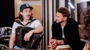 (v.li.): Florian Ritt und Gabriel Fr&ouml;hlich von der Band &bdquo;Folkshilfe&ldquo;.