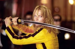 Als "Die Braut" (Uma Thurman) aus ihrem vierj&auml;hrigen Koma erwacht, fl&uuml;chtet sie aus dem Krankenhaus und stellt unter der &Uuml;berschrift "Death List Five" eine Todesliste - "Kill Bill" - auf und arbeitet sie schrittweise ab.