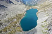 Der D&ouml;sener See in den Hohen Tauern ist der gr&ouml;&szlig;te Karsee K&auml;rntens.