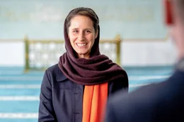 Viola (Amelie Kiefer) macht sich &ndash; eigentlich &ndash; wenig aus Religion.