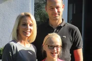 Carola und Christoph Kaiser mit Tochter Amelie aus Hamburg, ihr erstes Kind, geboren 2004. Carola und Christoph Kaiser mit Tochter Amelie aus Hamburg, ihr erstes Kind, geboren 2004.