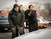 L-R: Jess LaCroix (Julian McMahon); Kenny Crosby (Kellan Lutz); Sheryll Barnes (Roxy Sternberg)