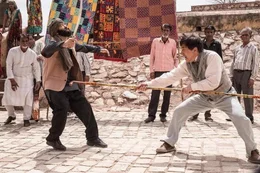 Jack (Jackie Chan, r.)
