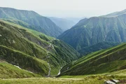 Hot Roads – Die gefährlichsten Strassen der Welt. Der Abano Pass in Georgien. Hot Roads – Die gefährlichsten Strassen der Welt. Der Abano Pass in Georgien.