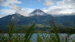 Mittagskogel &uuml;ber Faakersee.