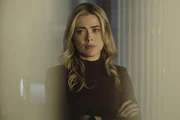 Melissa Roxburgh als Rebecca Henderson