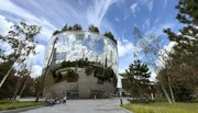 Die Stadtplaner von Rotterdam setzen auf moderne, futuristische Architektur. Sogar Kunstdepots sind in der Hafenmetropole Kunst. Die Stadtplaner von Rotterdam setzen auf moderne, futuristische Architektur. Sogar Kunstdepots sind in der Hafenmetropole Kunst.