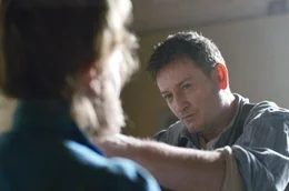 Wird Abel (Beno&icirc;t Magimel) in der Lage sein, Rosalie (Nadia Tereszkiewicz) den Respekt und die Liebe entgegenbringen k&ouml;nnen, die sie verdient?