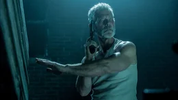 Stephen Lang (der blinde Mann).
