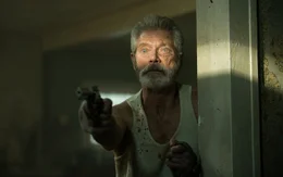 Der blinde Mann (Stephen Lang)