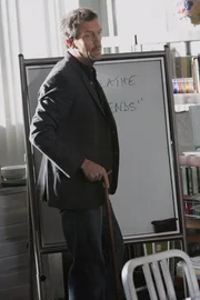 W&auml;hrend eines bizarren Sexspiels mit seiner Frau leidet Bob Palko pl&ouml;tzlich unter Atem- und Sprachst&ouml;rungen. House (Hugh Laurie) ist davon &uuml;berzeugt, dass die Ehefrau versucht, ihren Mann zu ermorden ...