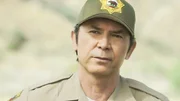 Lou Diamond Phillips als Sheriff Clifford Mason Lou Diamond Phillips als Sheriff Clifford Mason