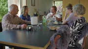 (v.l.n.r.) Otto Meisner (Andreas Borcherding); Frieda Meisner (Laura Lippmann); Felix Groneberg (Christopher Kohn); Pippa Meisner (Natascha Weitzendorf); Carla Groneberg (Edelgard Hansen)