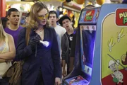 Nach dem Tod eines bekannten Videogamers nimmt Brennan (Emily Deschanel) die Ermittlungen in der entsprechenden Spielerszene auf.