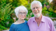 Hinter den Hecken Meditationsgarten Staffel 7 Folge 6 Der Garten von Katharina und Martin Scheidegger k&ouml;nnte statt hinter einem Mehrfamilienhaus in Ittigen BE auch in einer asiatischen Tempelanlage stehen.